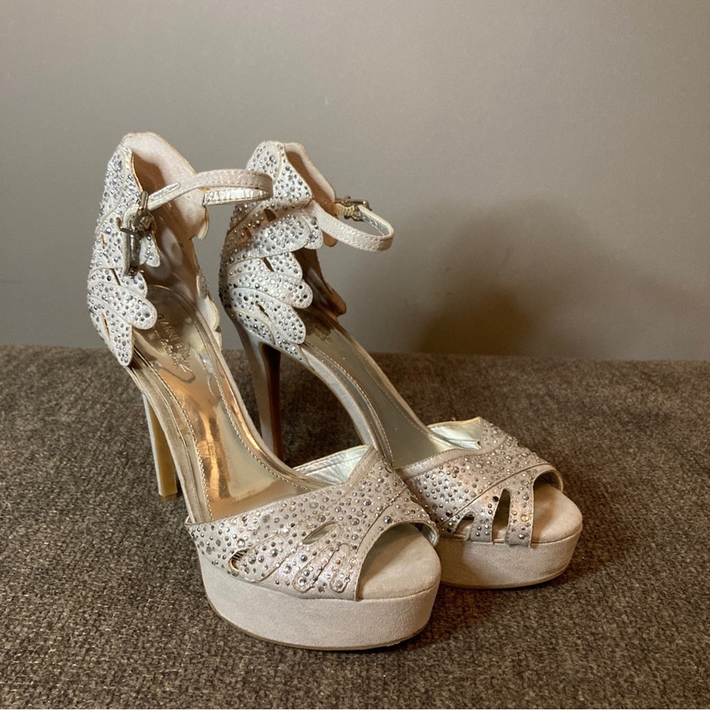 Silver Rhinestone Embellished Gianni Bini Heels